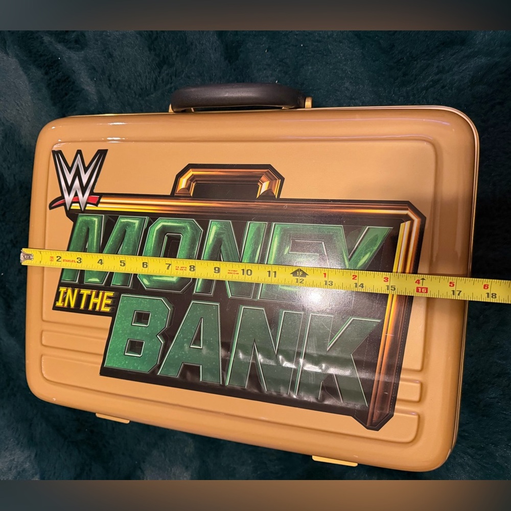 WWE Gold Money in the Bank Briefcase - Picture 8 of 9